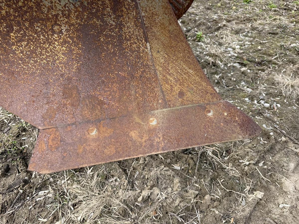 Used John Deere 3710 6 Furrow On Land Plow Spring Reset