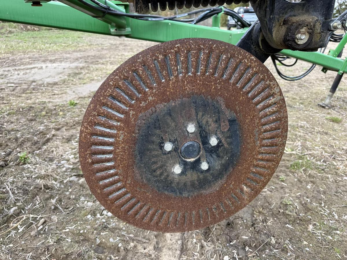 Used John Deere 3710 6 Furrow On Land Plow Spring Reset