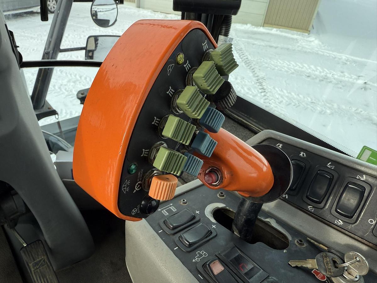 Used 2012 Spra-Coupe 7660, 90' Boom, 4WD, 720L Tank, Viper Pro, GPS