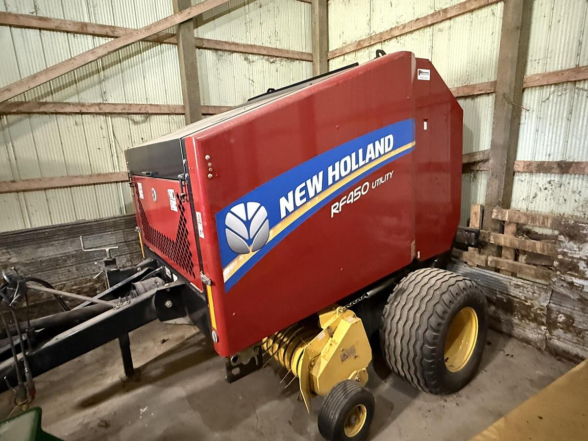 Used New Holland RF450 Utlilty
