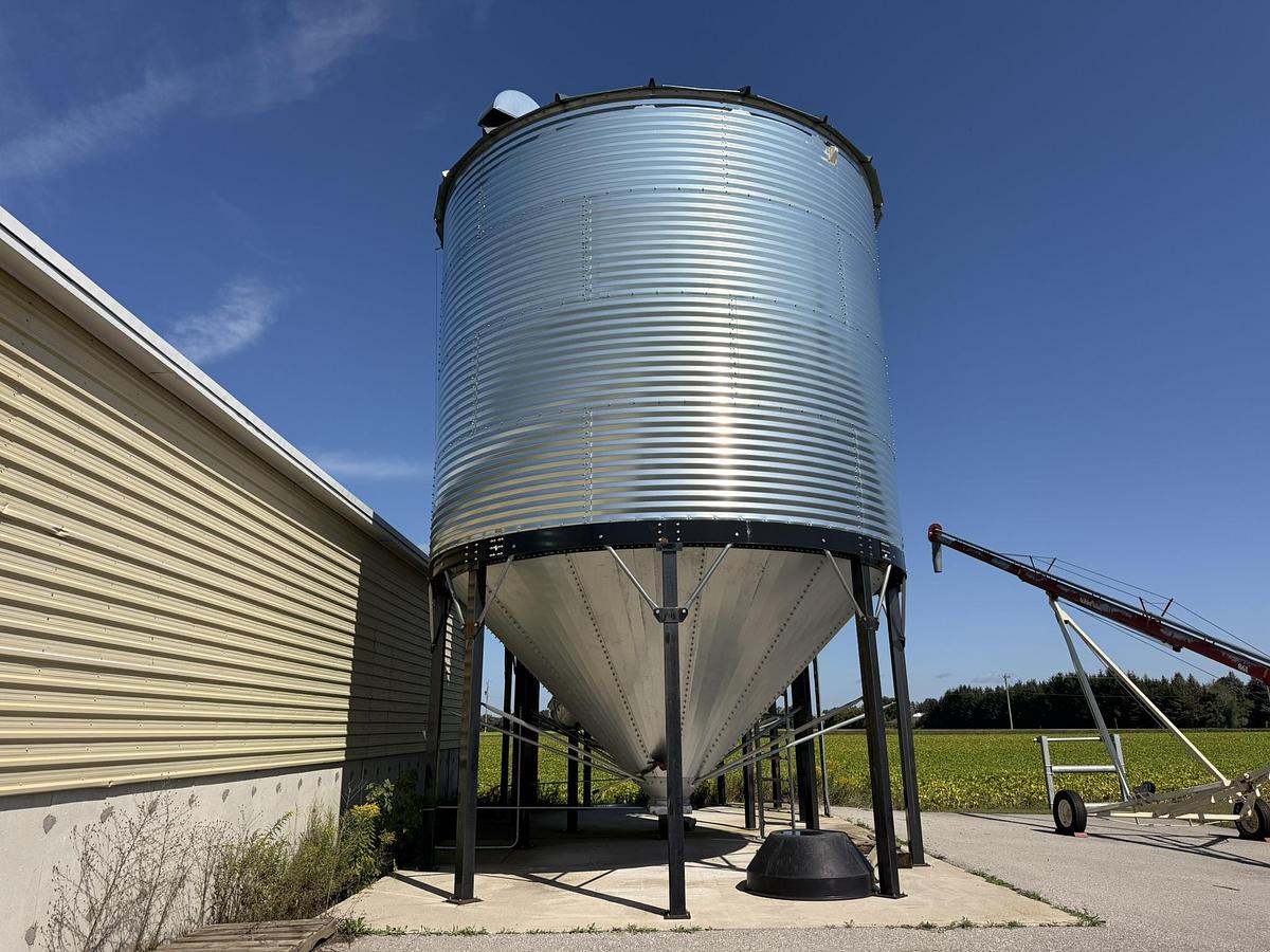 Used Westeel 100 Ton Grain Bin Hopper Bottom