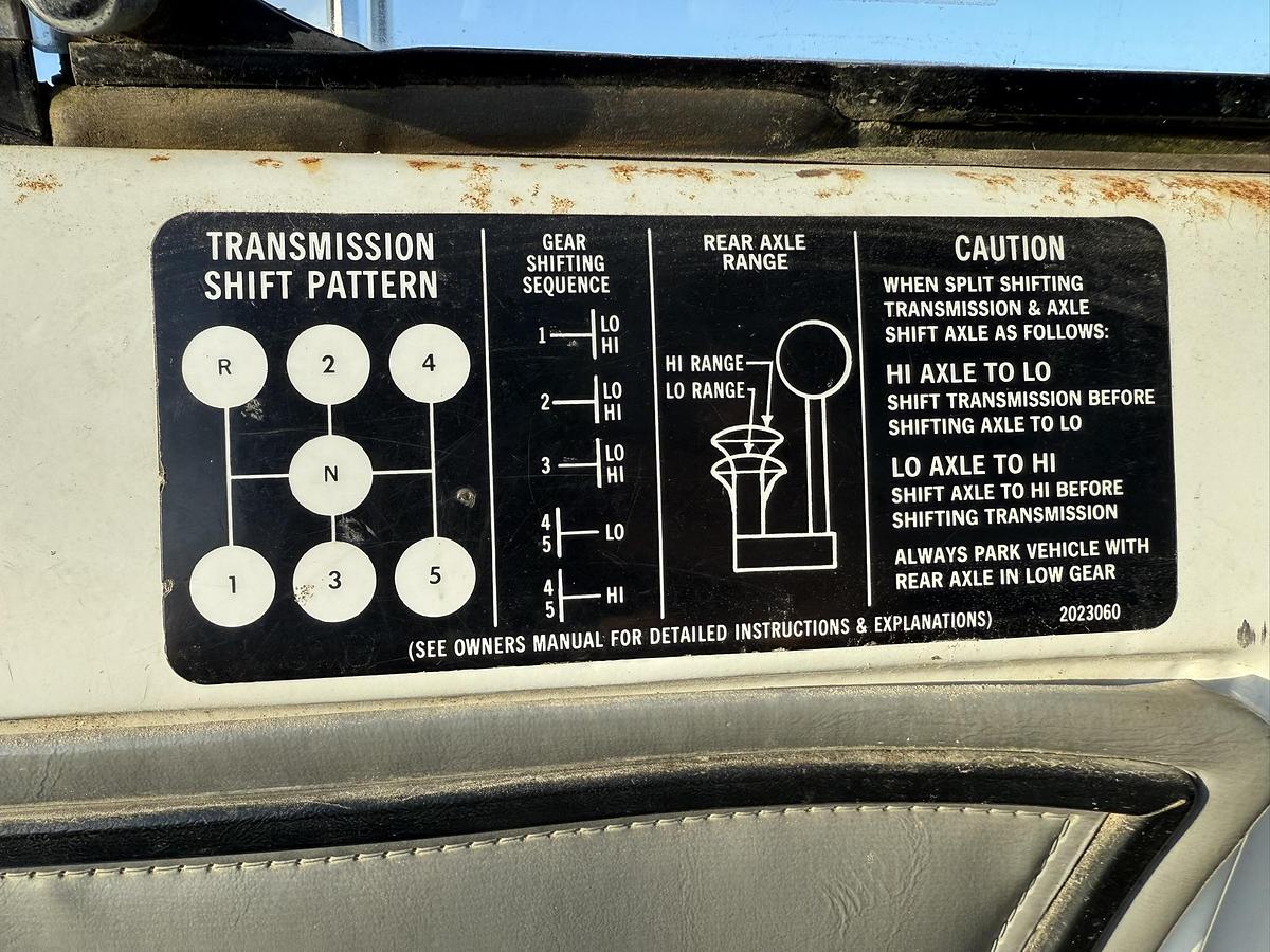 Used GMC Brigadier, 3028 Cat, Willmar Loadrunner 10