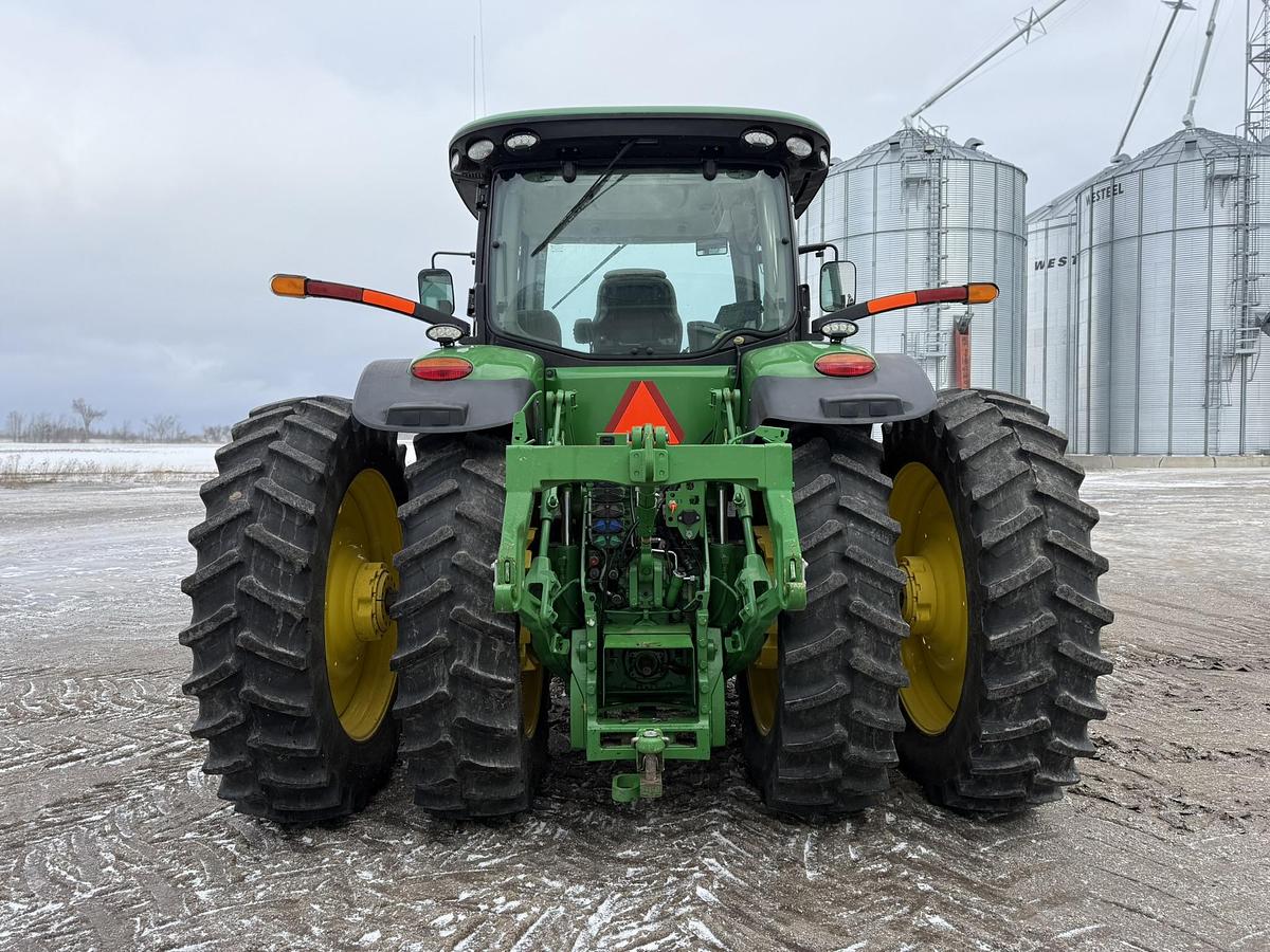 Used John Deere 8245R