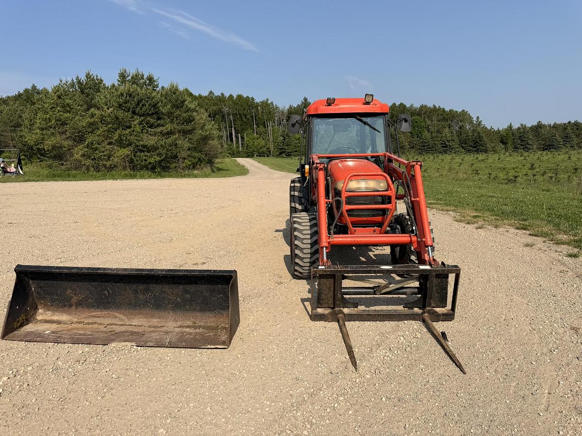 Used 2006 Kioti DK45S 4WD Loader Tractor