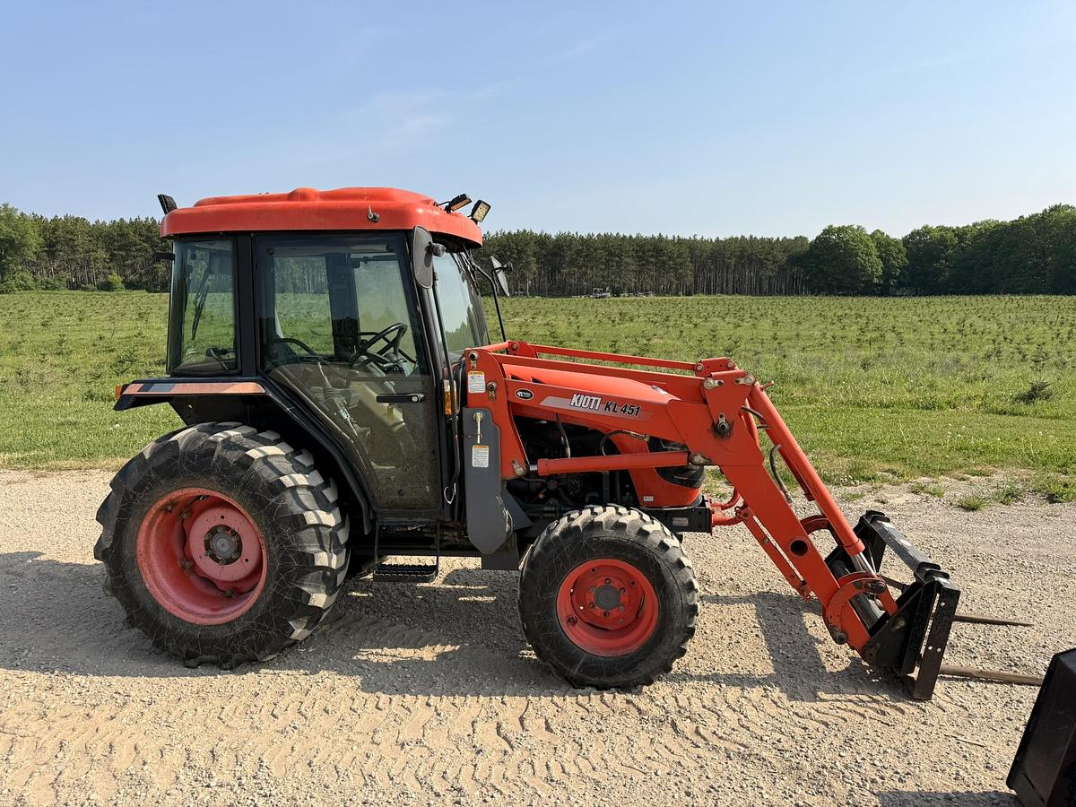 Used 2006 Kioti DK45S 4WD Loader Tractor