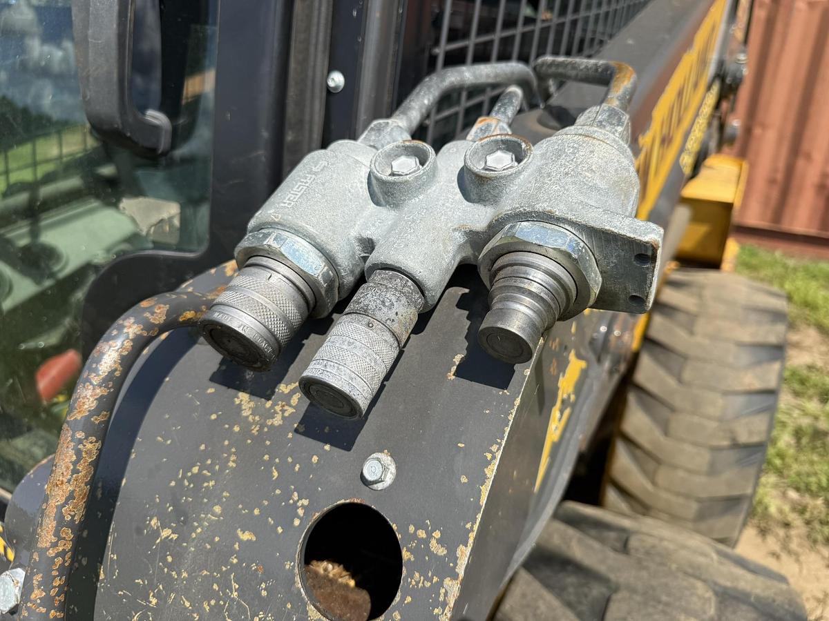 Used 2020 New Holland L320