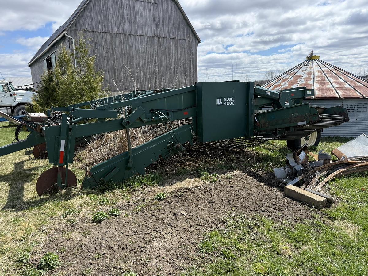 Used Lockwood 4000 4 Row Windrower