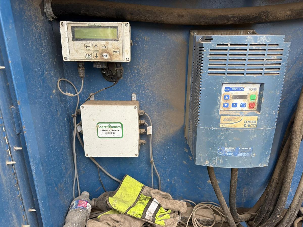 Used Alliston Machinery 400 CWT Even Flow Hopper