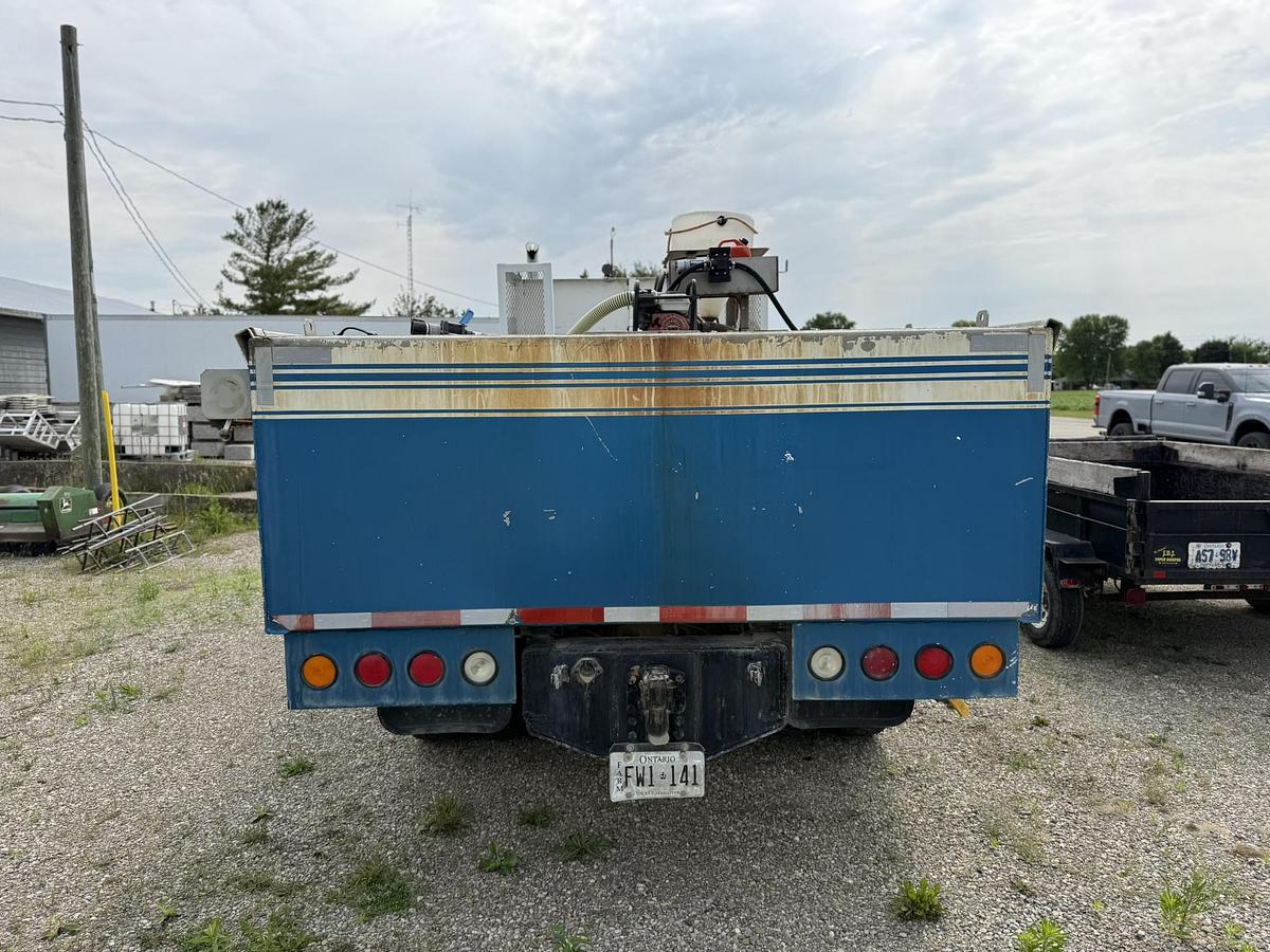 Used 1988 Western Star Stainless 3000 Gallon Water Truck, 400 Cummins, Eaton 15 SPD