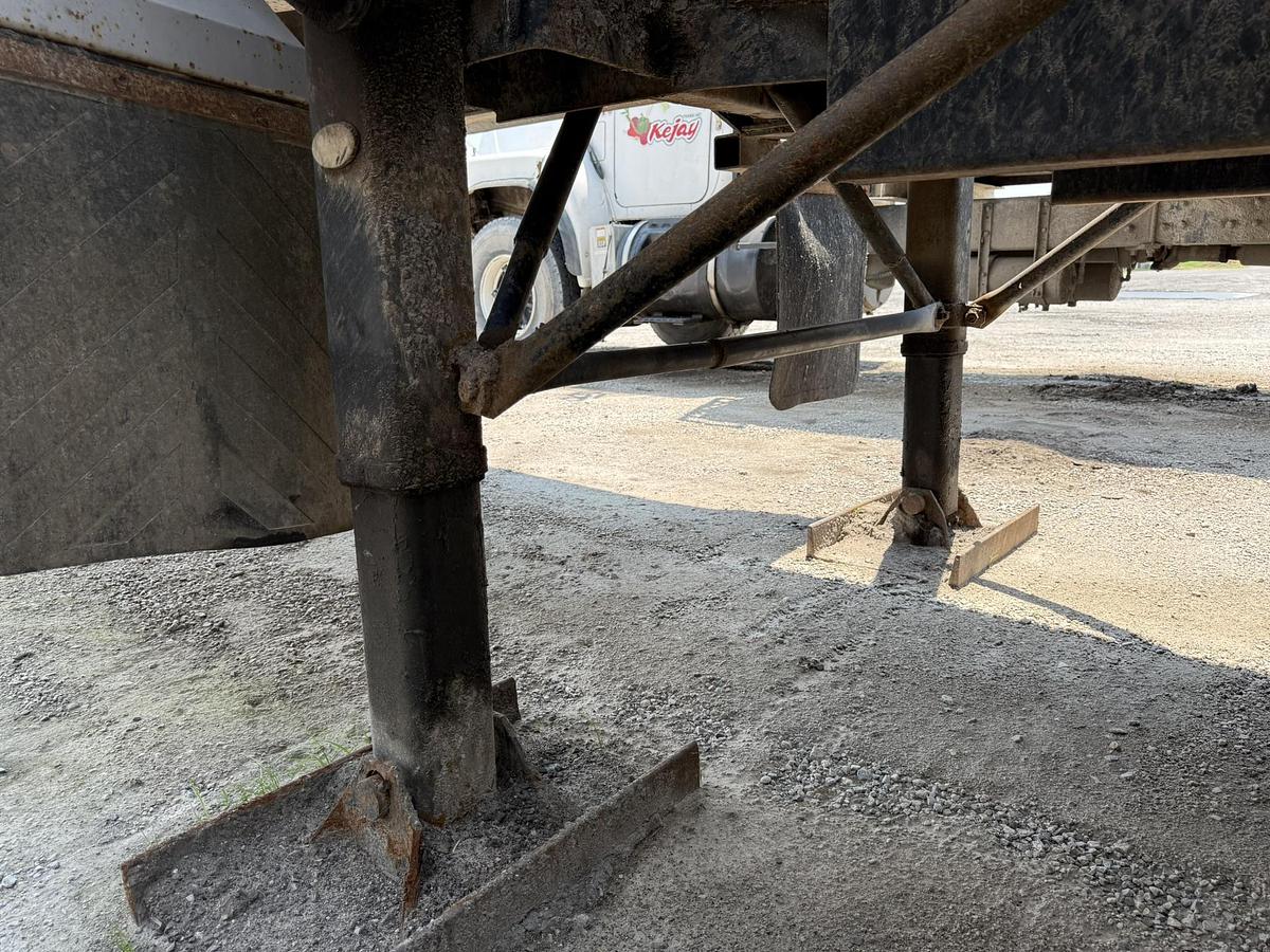 Used Alliston Machinery 24' Bulk Box With Tandem Axle Undercarriage