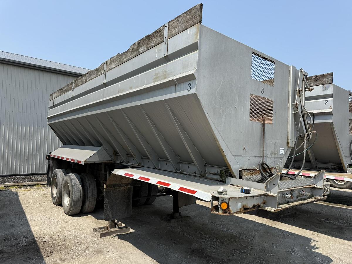 Used Alliston Machinery 24' Bulk Box With Tandem Axle Undercarriage