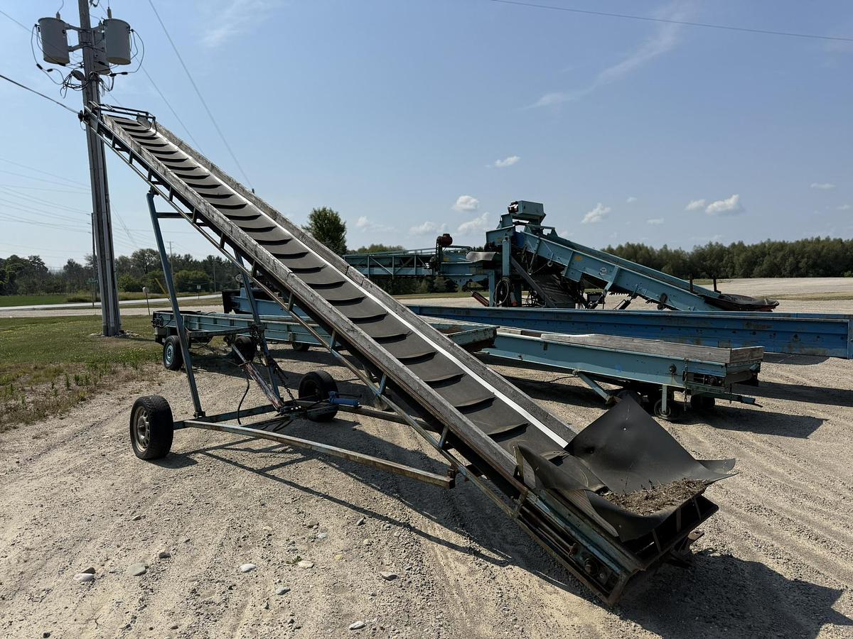 Used Alliston Machinery 24' Elevator Conveyor, 22" Flighted Belt *No Motor*