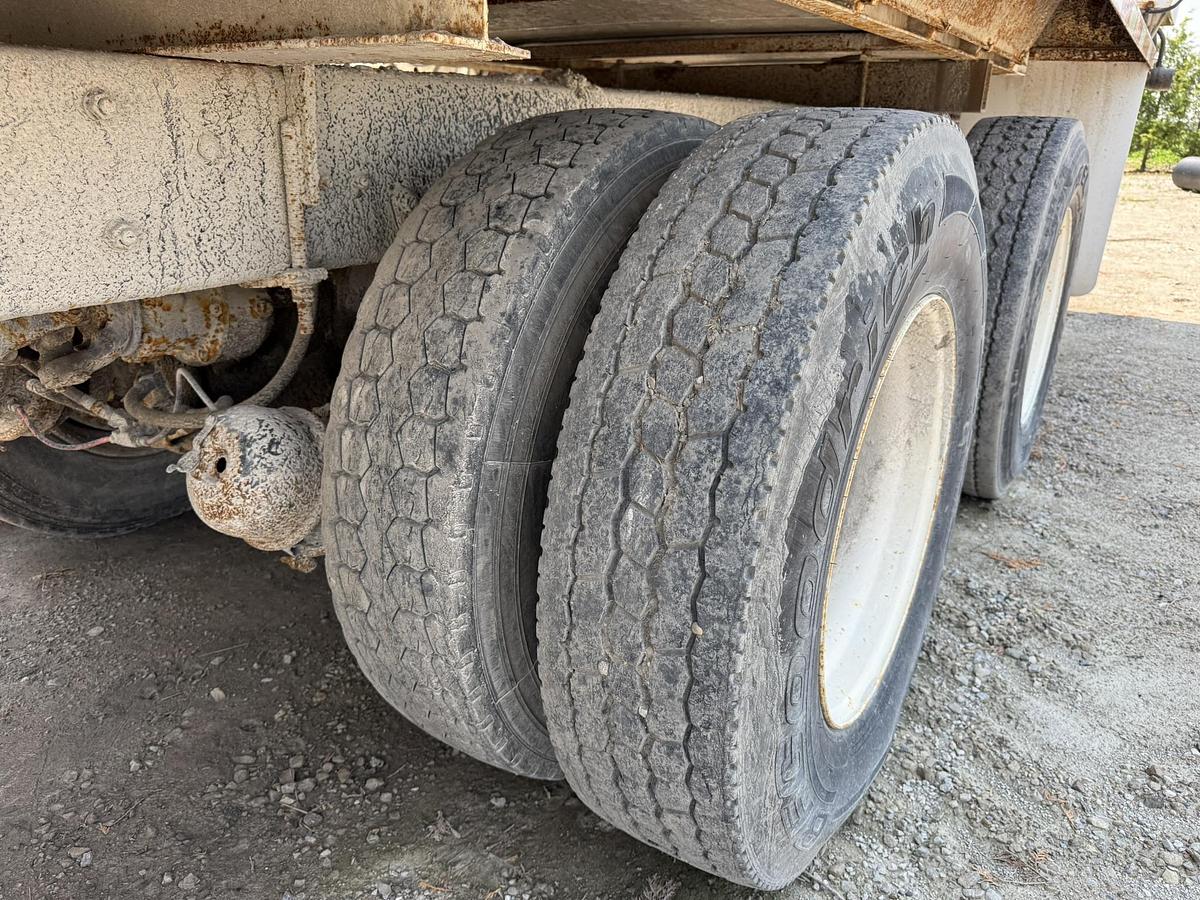 Used 1997 Mack Potato Bulk Box On Mack Truck