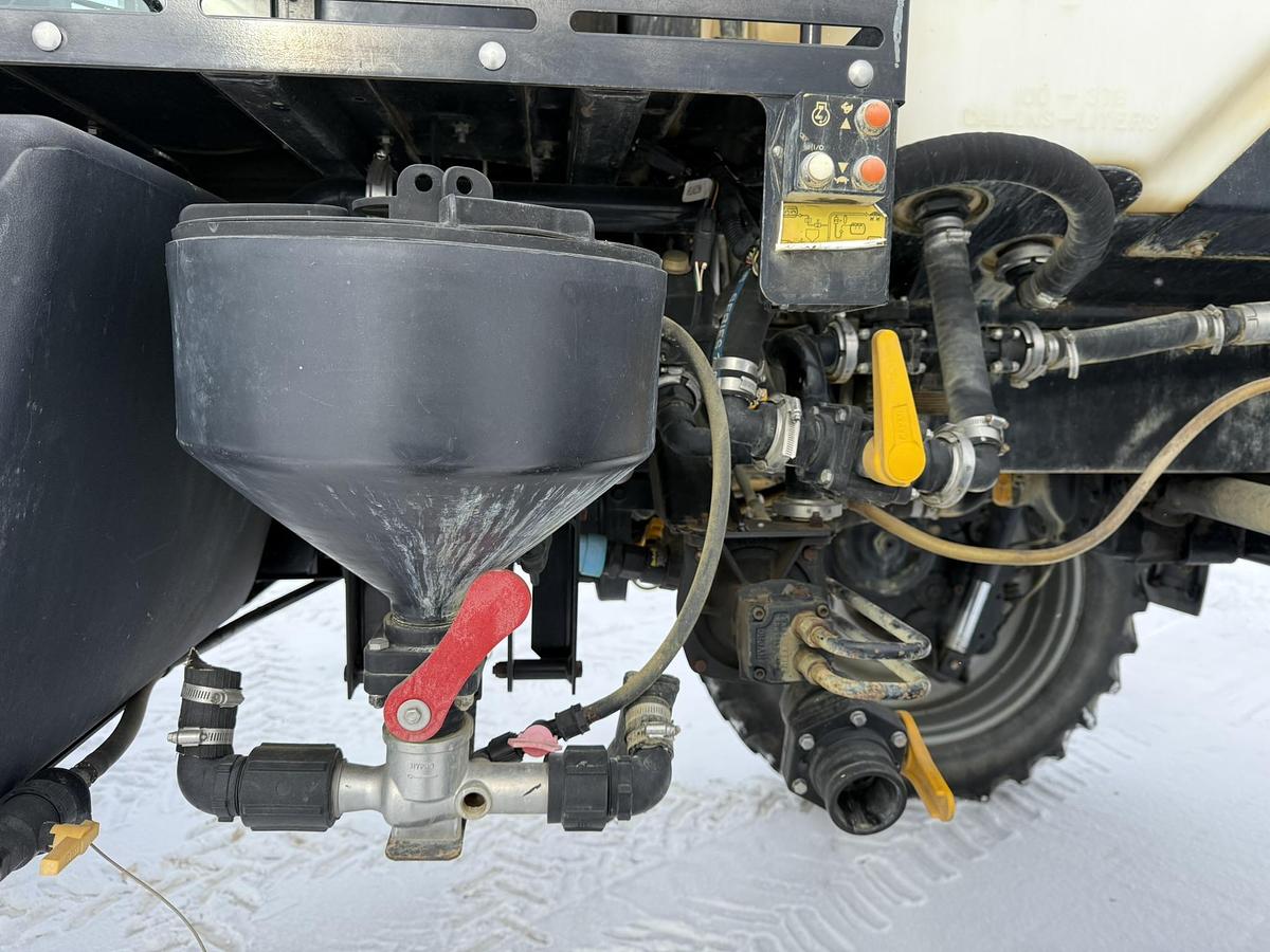 Used 2012 Spra-Coupe 7660, 90' Boom, 4WD, 720L Tank, Viper Pro, GPS