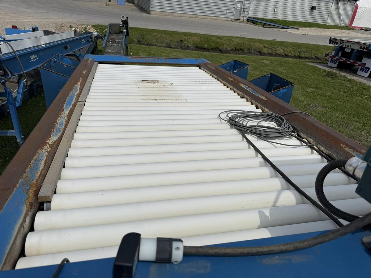 Used WBM 48" Grading Table With Trash Conveyor