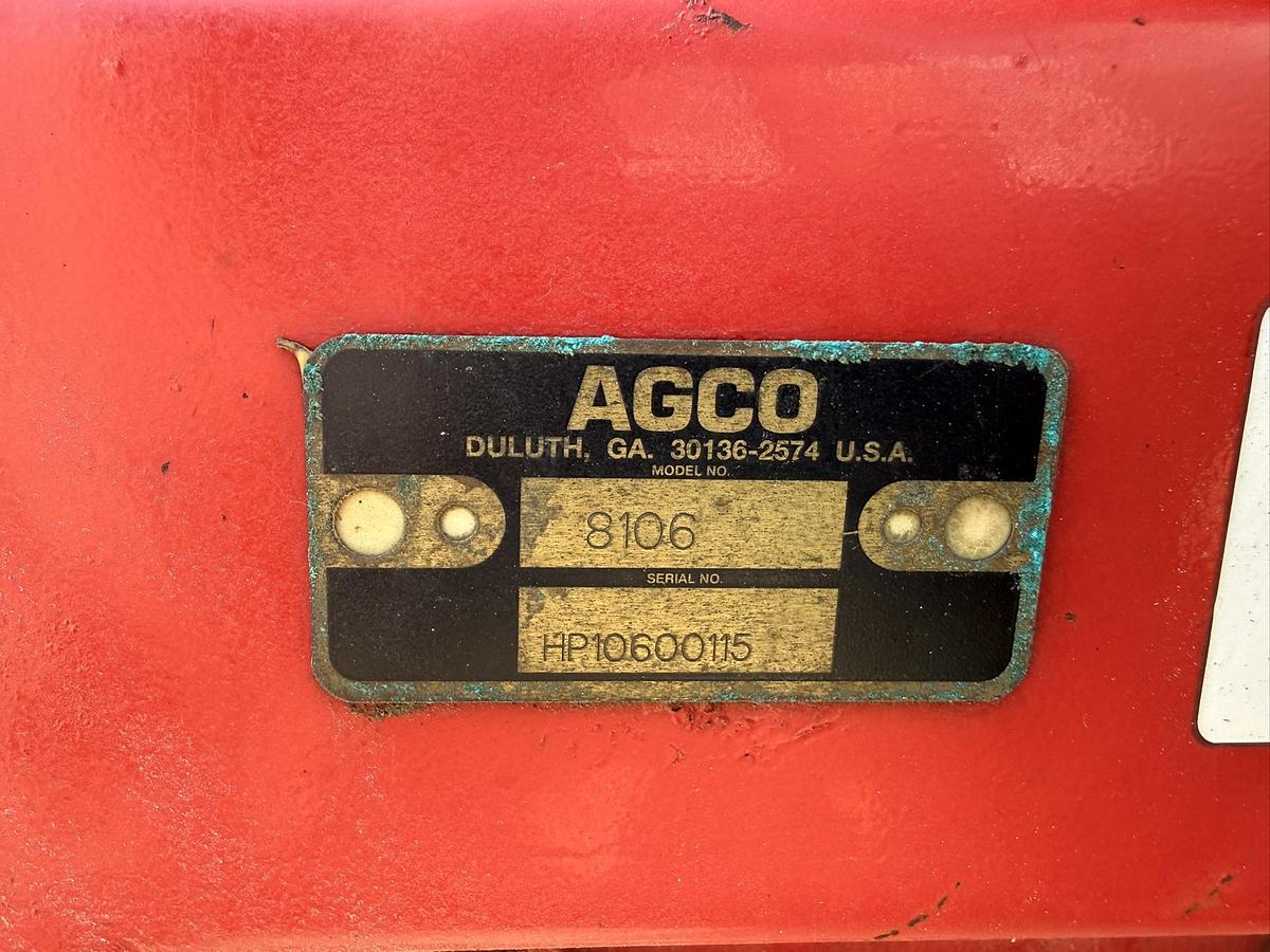 Used 2005 White 8106 6 Row Corn Planter, Precision Row Units