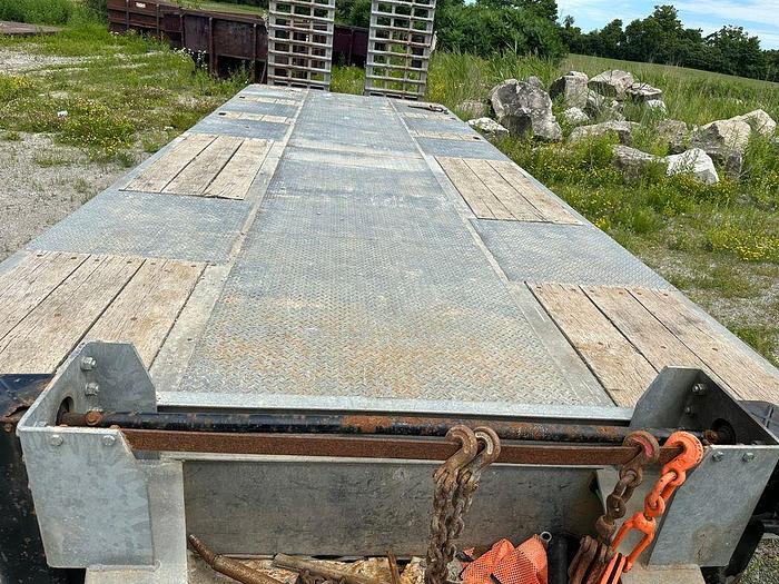 Used JC Trailer, 3 Axle With Lift, Galvanized, Air Tailgate