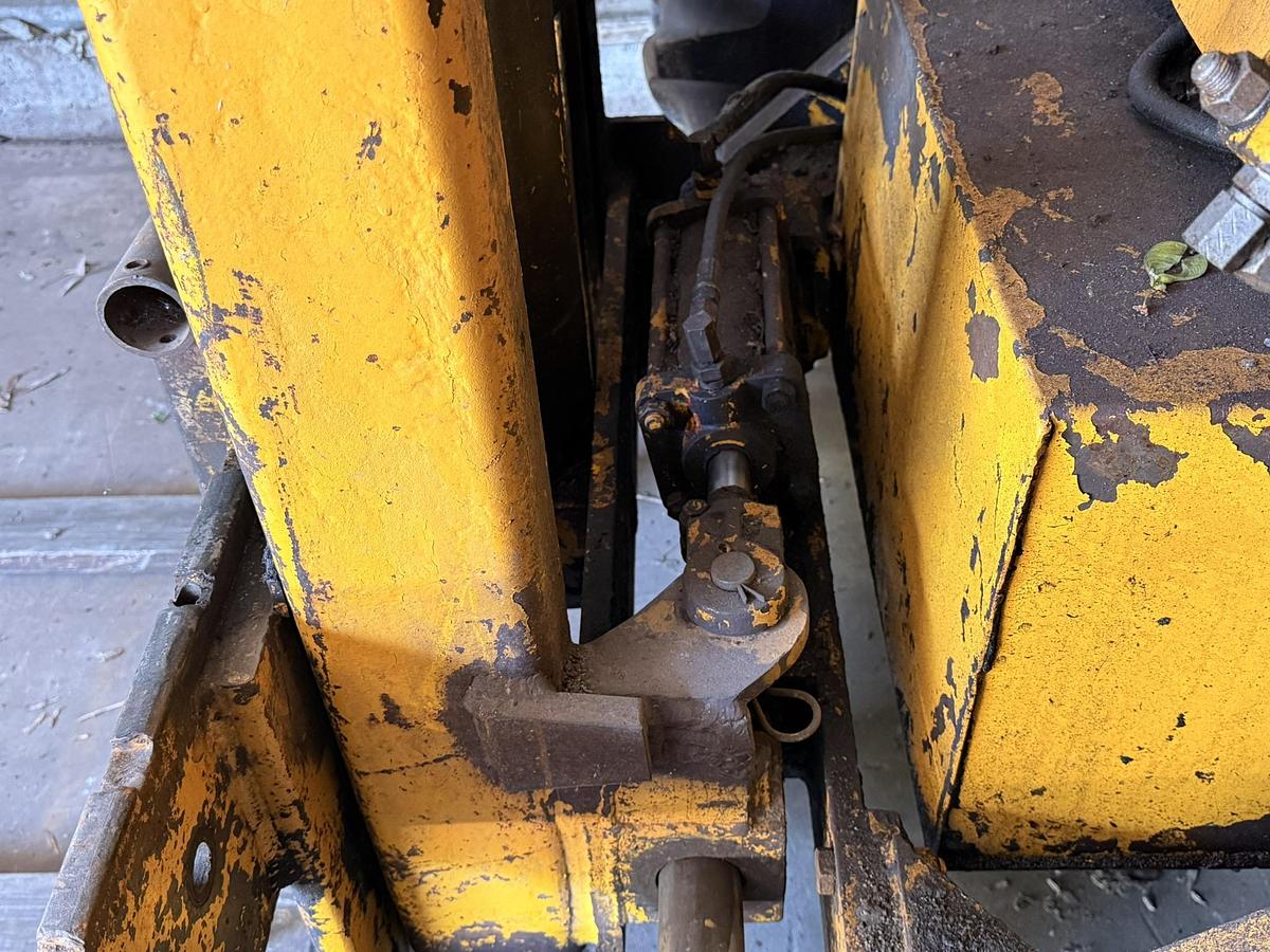 Used Massey Ferguson Lift King, 2 Stage, Side Shift Fork Lift