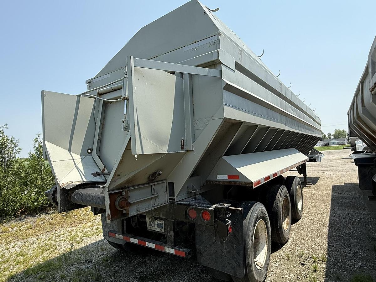 Used Alliston Machinery 40' Live Bottom Produce Trailer