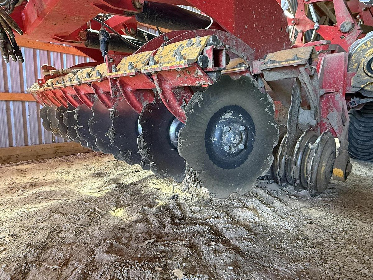 Used 2019 Vaderstad Carrier 925, 9M, New Disk, Steel Packer