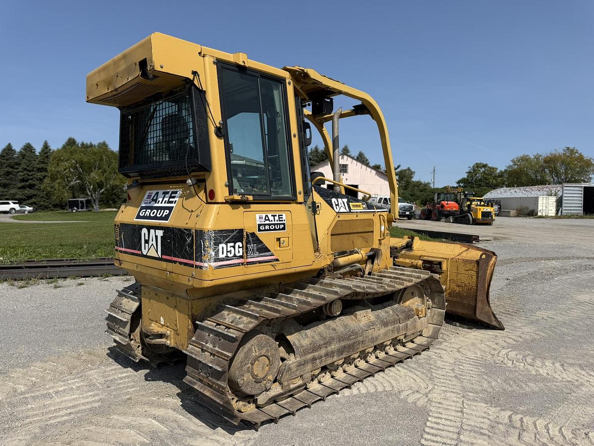 Used 2005 Caterpillar D5G XL