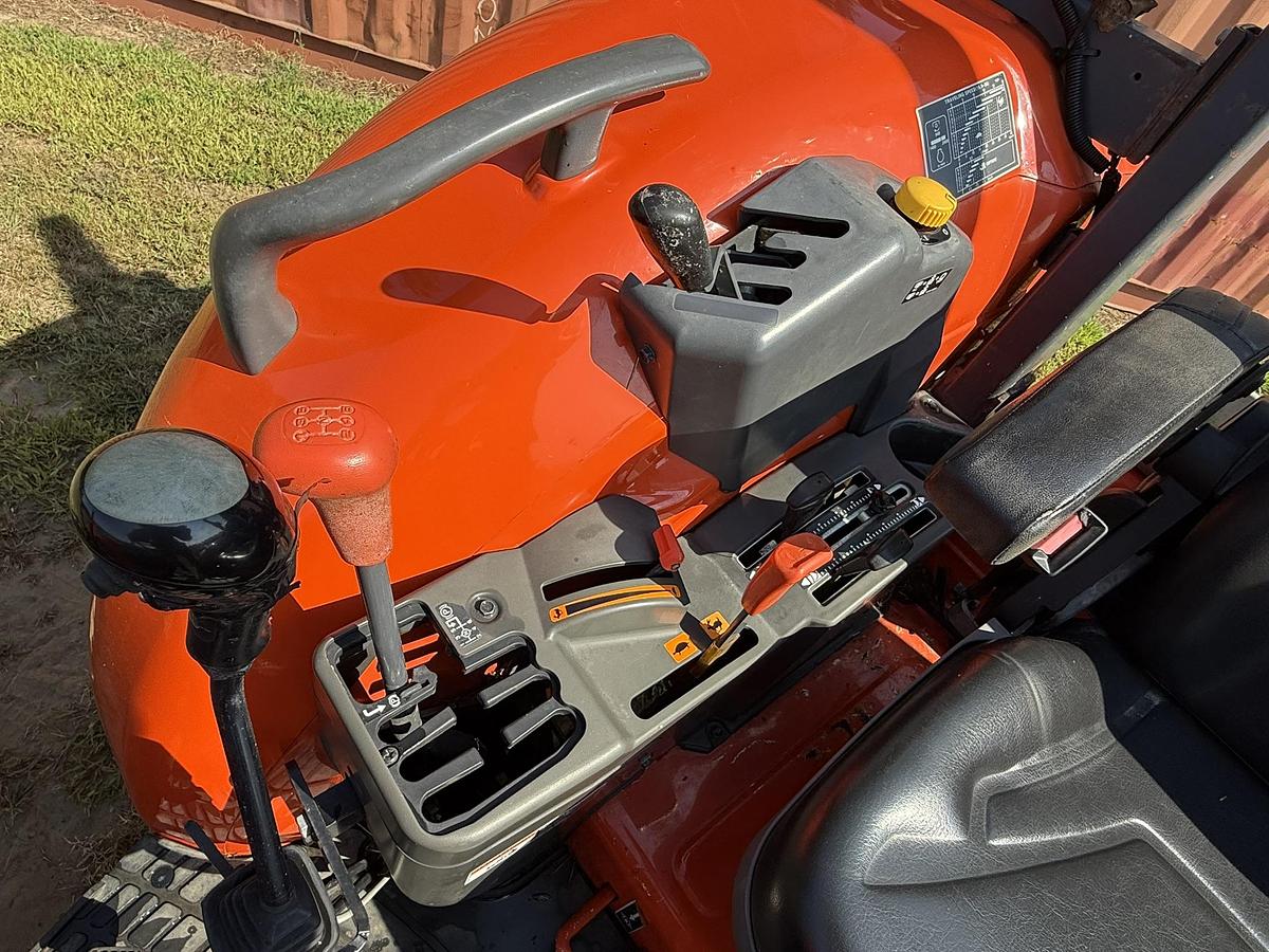 Used 2018 Kubota M7060 Rops, 4WD, Loader Tractor