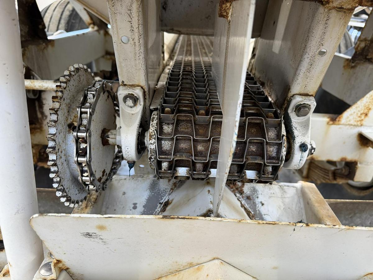 Used Willmar Super 800