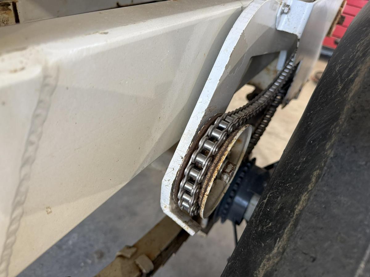 Used Willmar Super 800