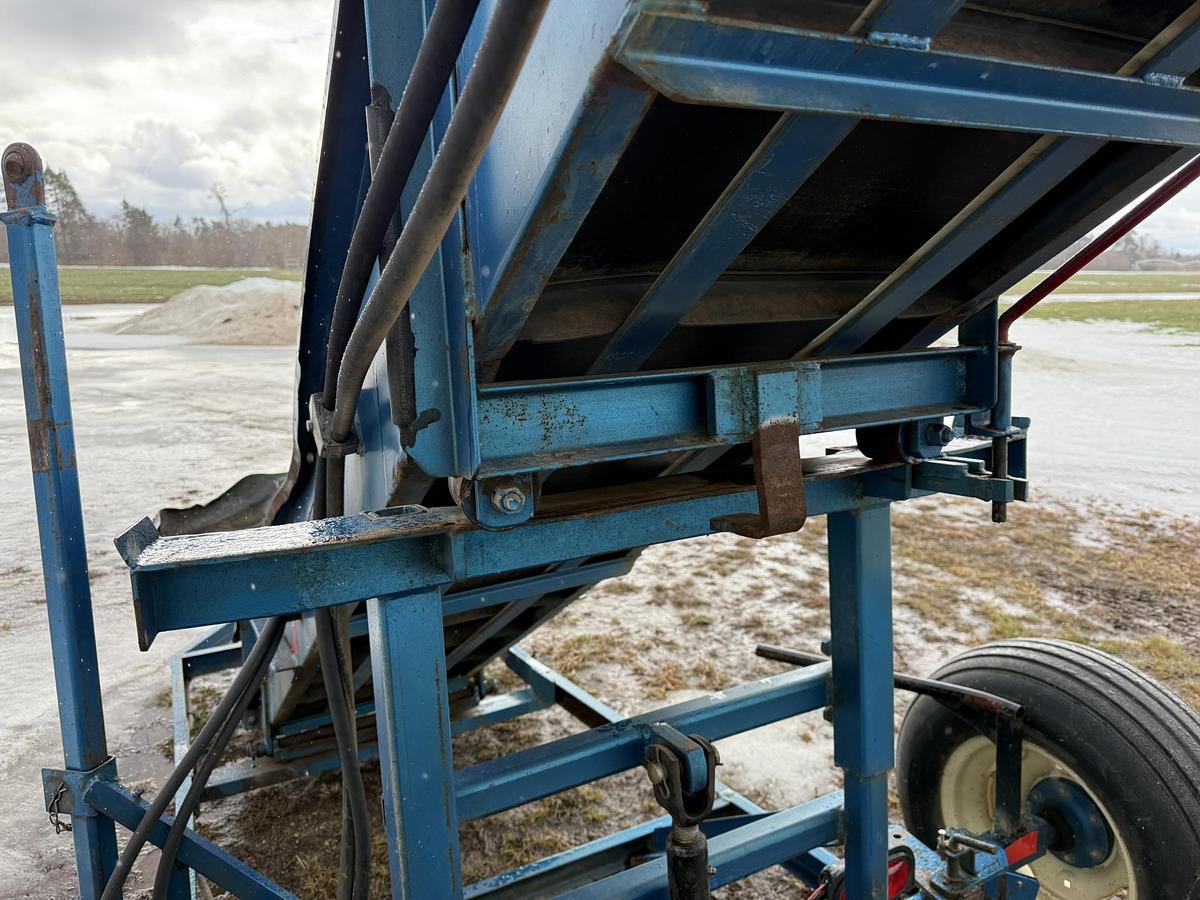 Used Alliston Machinery Planter Filler