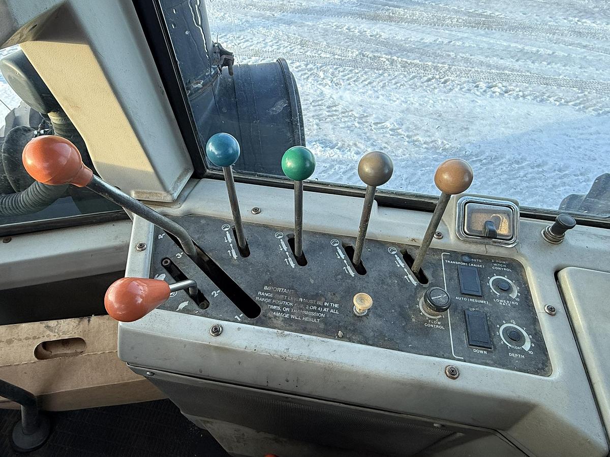 Used 1989 Ford Versatile 946 Articulating 4wd, Cummins, 4 Remotes