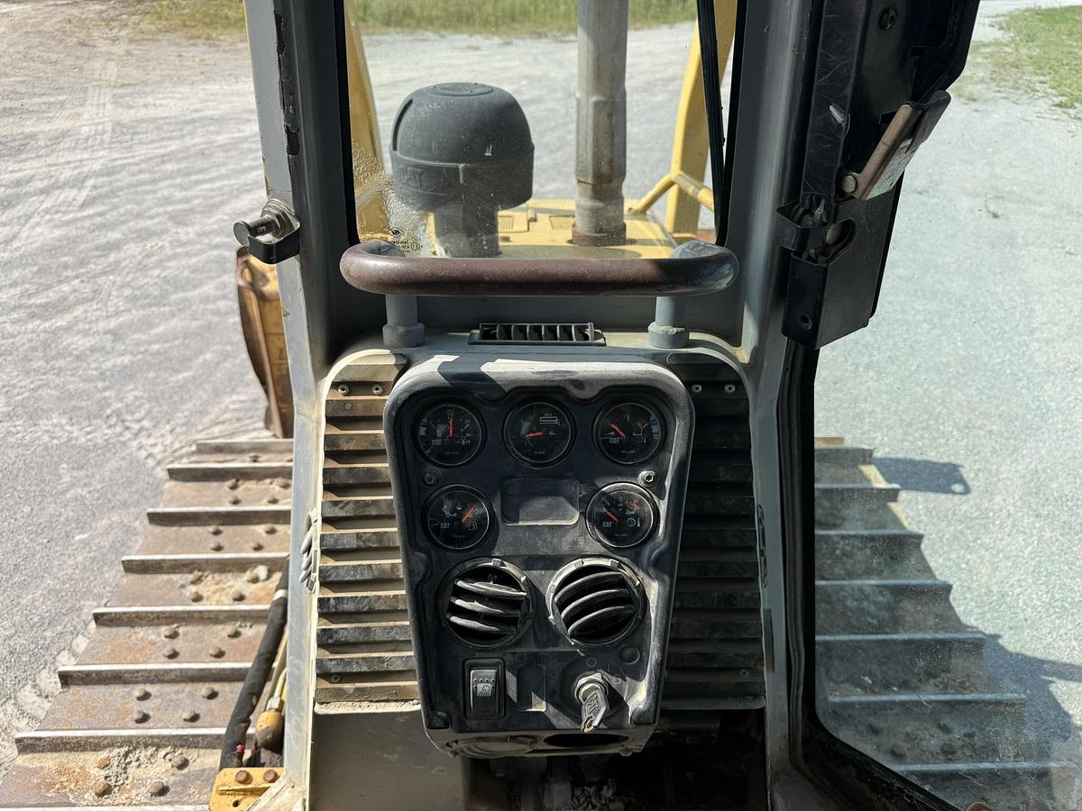 Used 2005 Caterpillar D5G XL