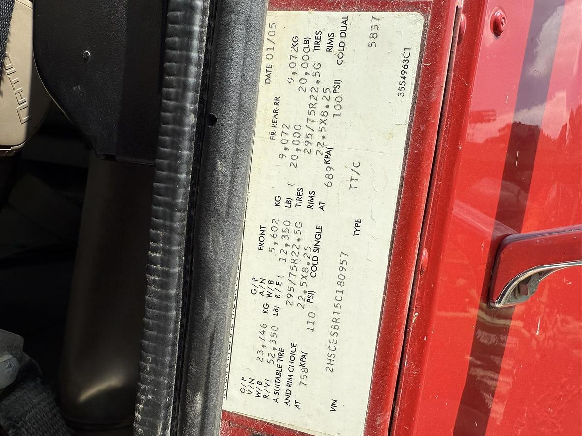 Used 2005 International 9200i