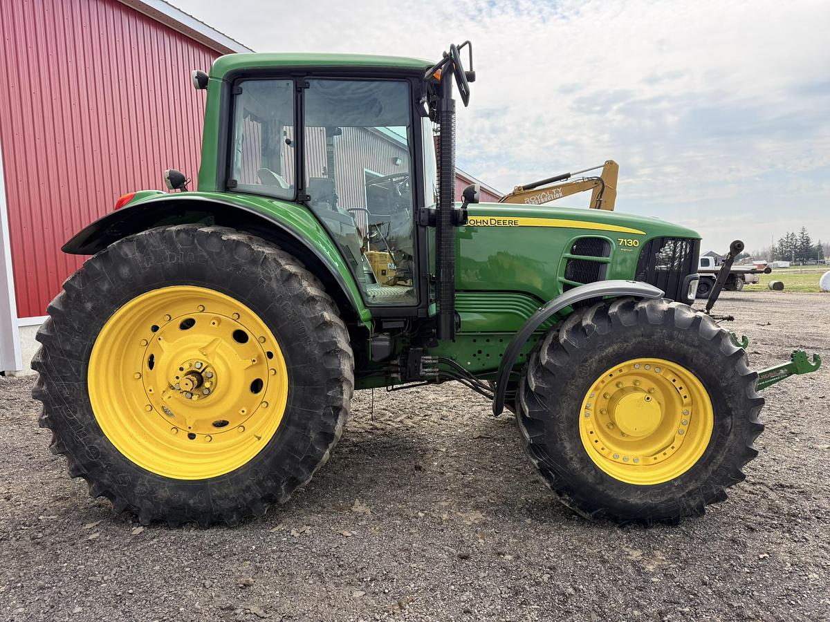 Used 2008 John Deere 7130