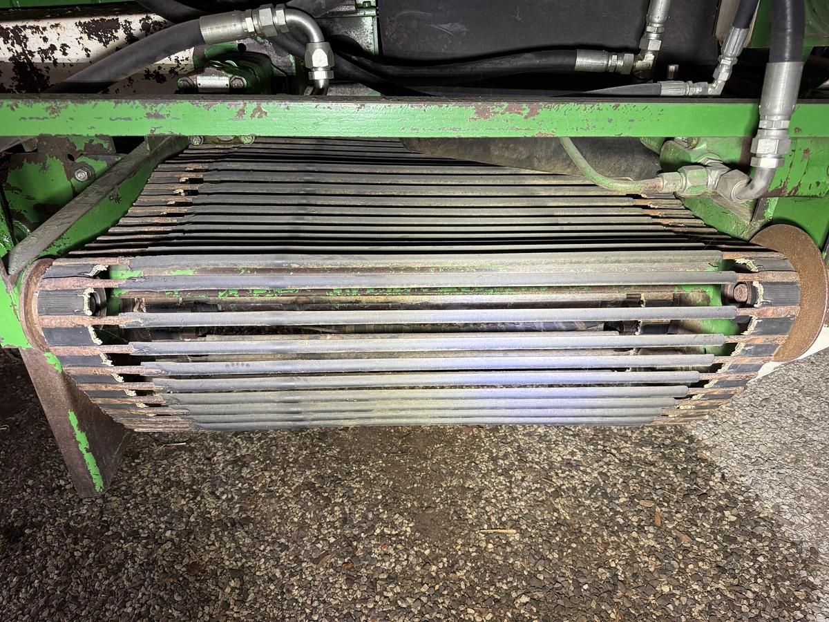 Used 2006 Lenco 4 Row Hydraulic Windrower