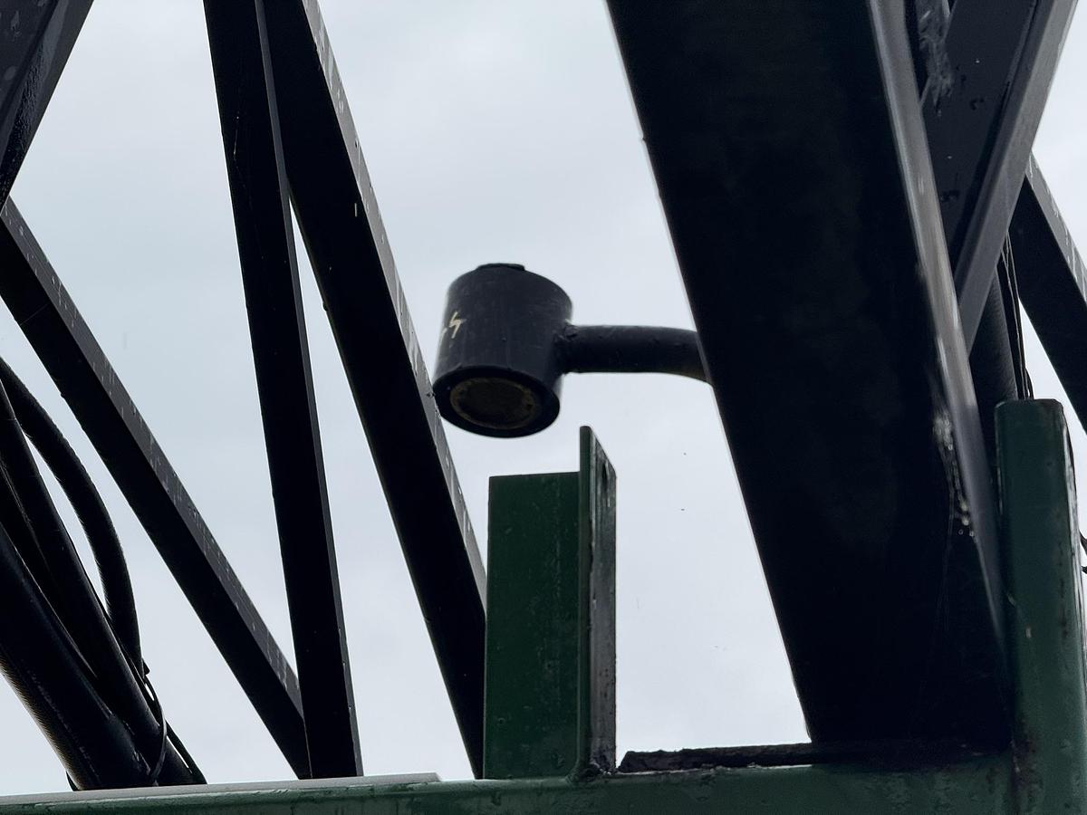 Used Redball 690, 2000 Gallon, 120' Boom,