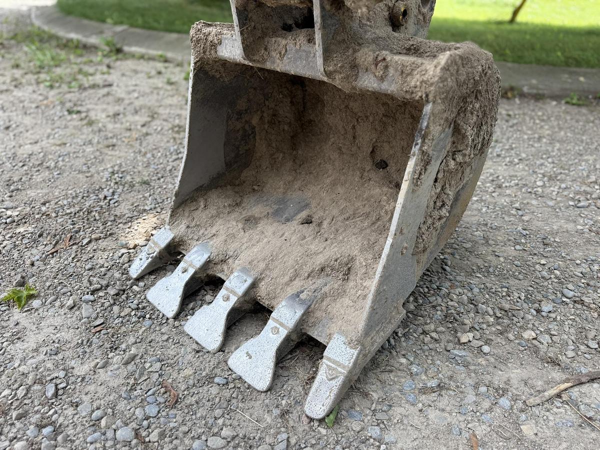 Used Kobelco SK30SR-3 Mini Excavator, Cab, Hydaulic Thumb