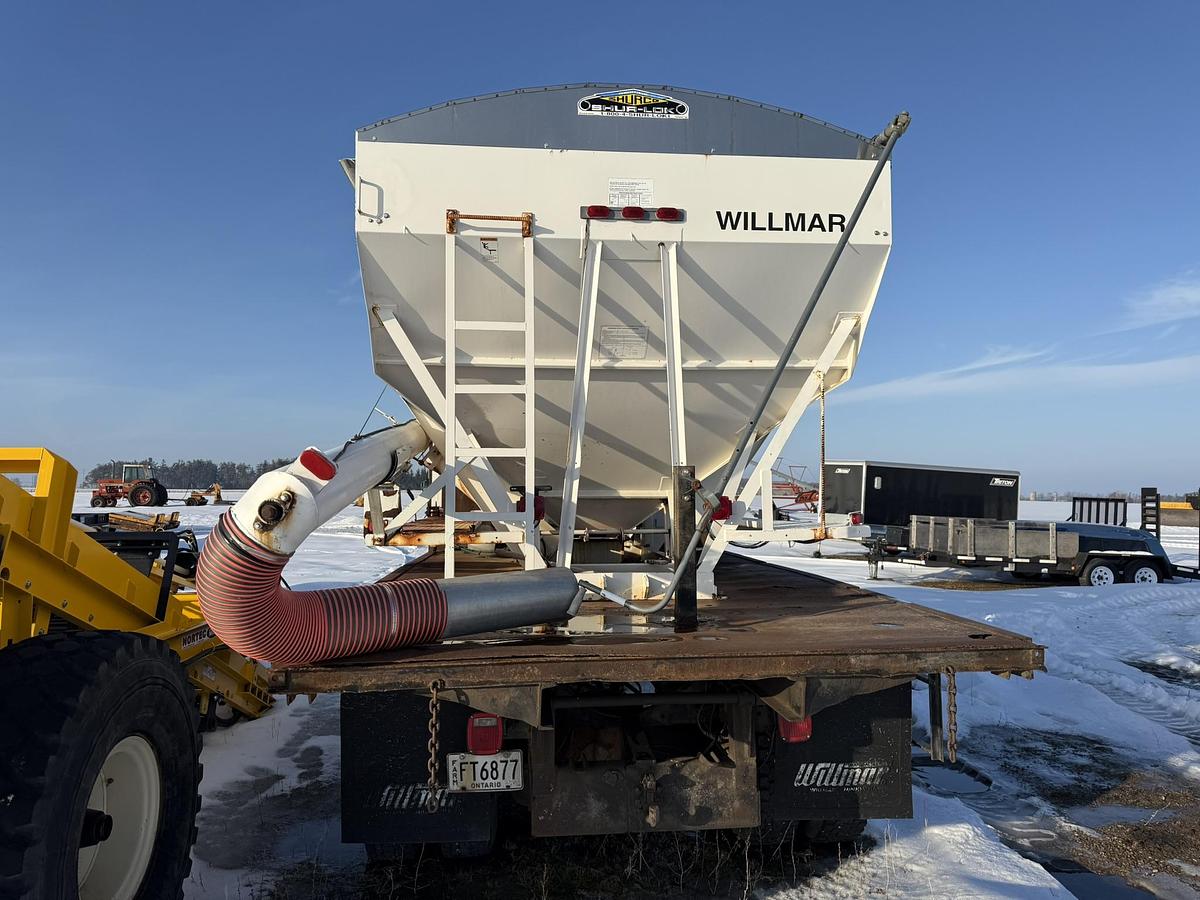 Used GMC Brigadier, 3028 Cat, Willmar Loadrunner 10