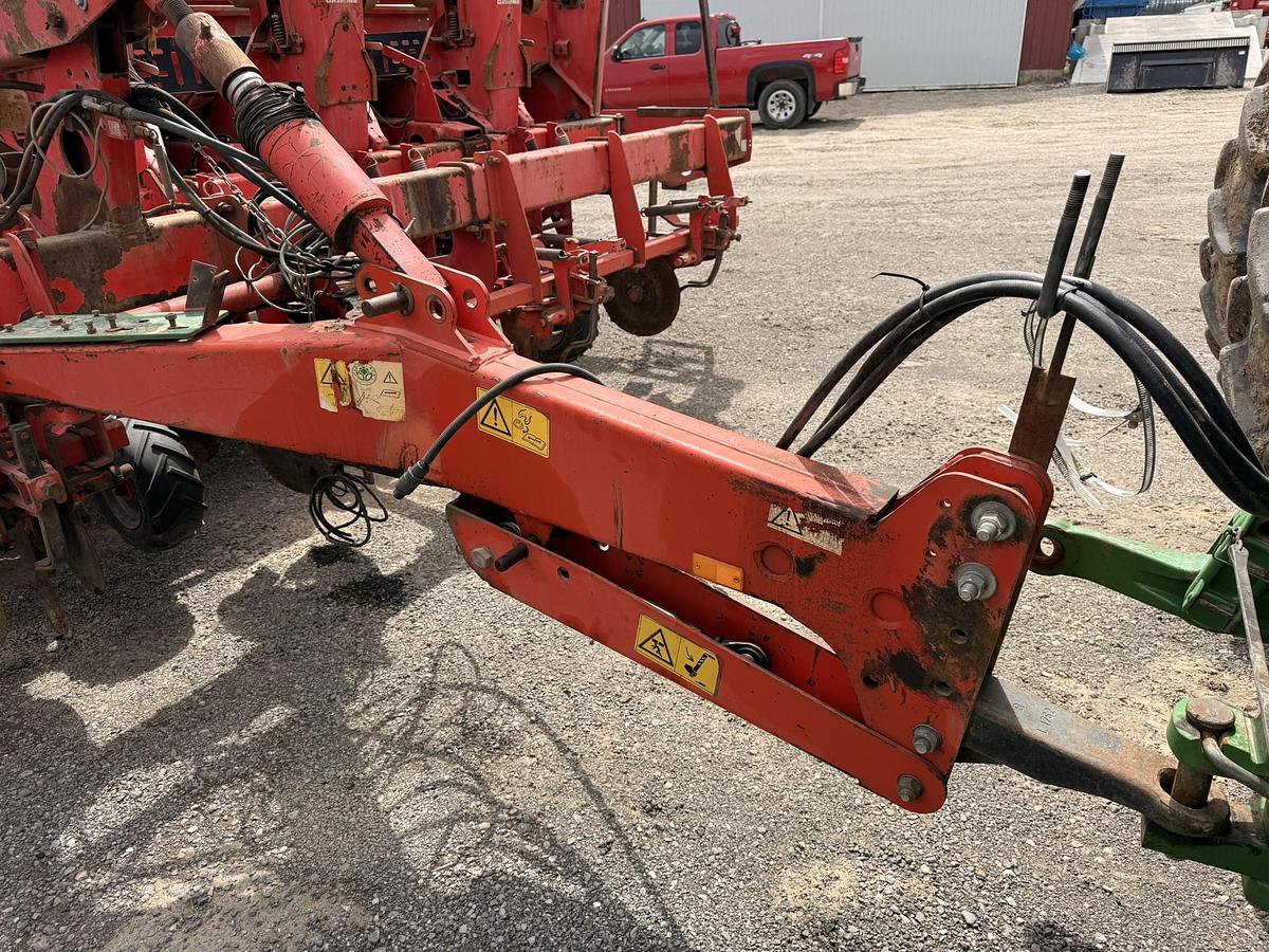 Used 2002 Grimme GL36Z 6 Row Cup Planter