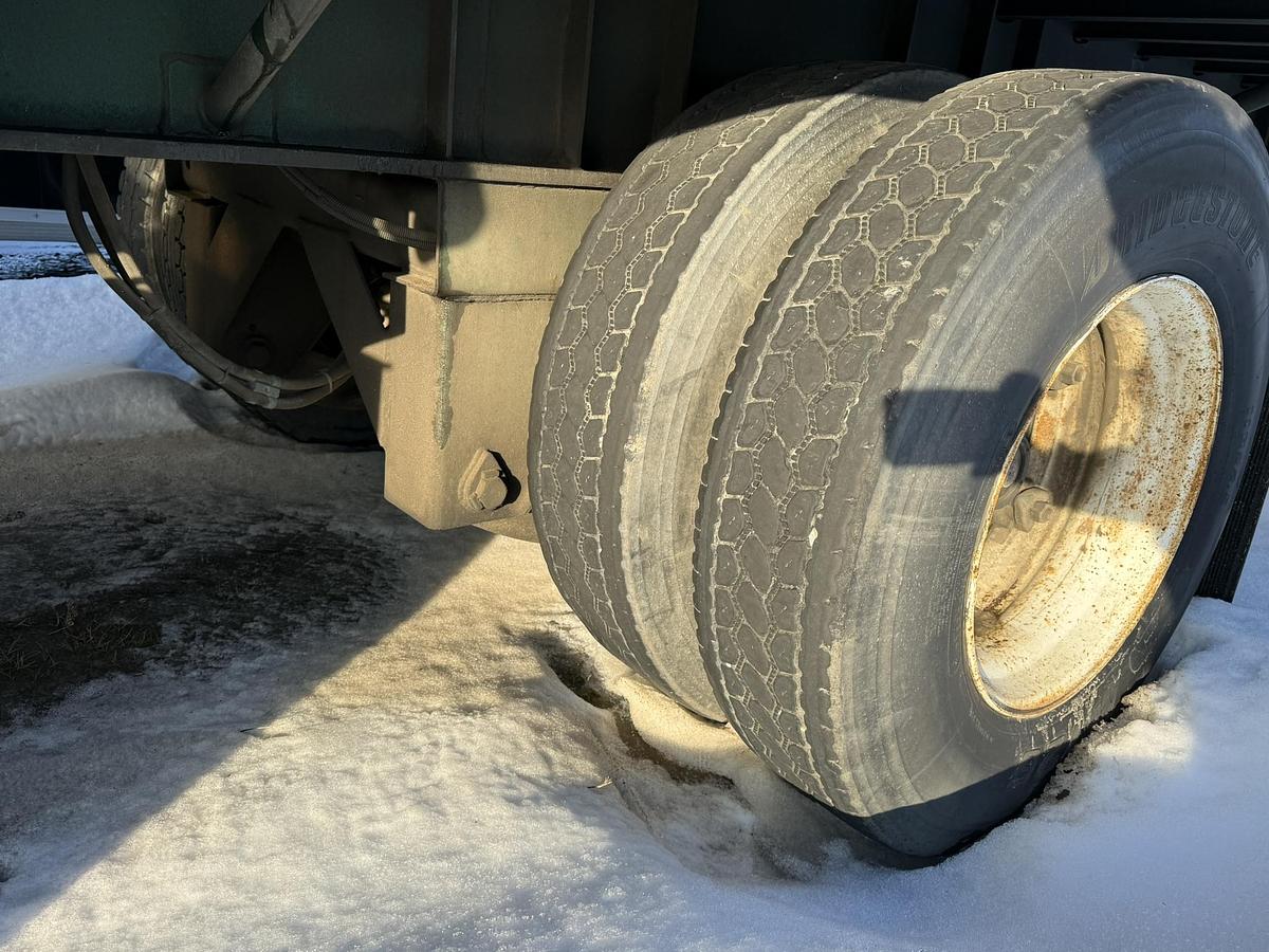 Used 1989 Fruehauf 48', 4 Axle Flat Deck Trailer