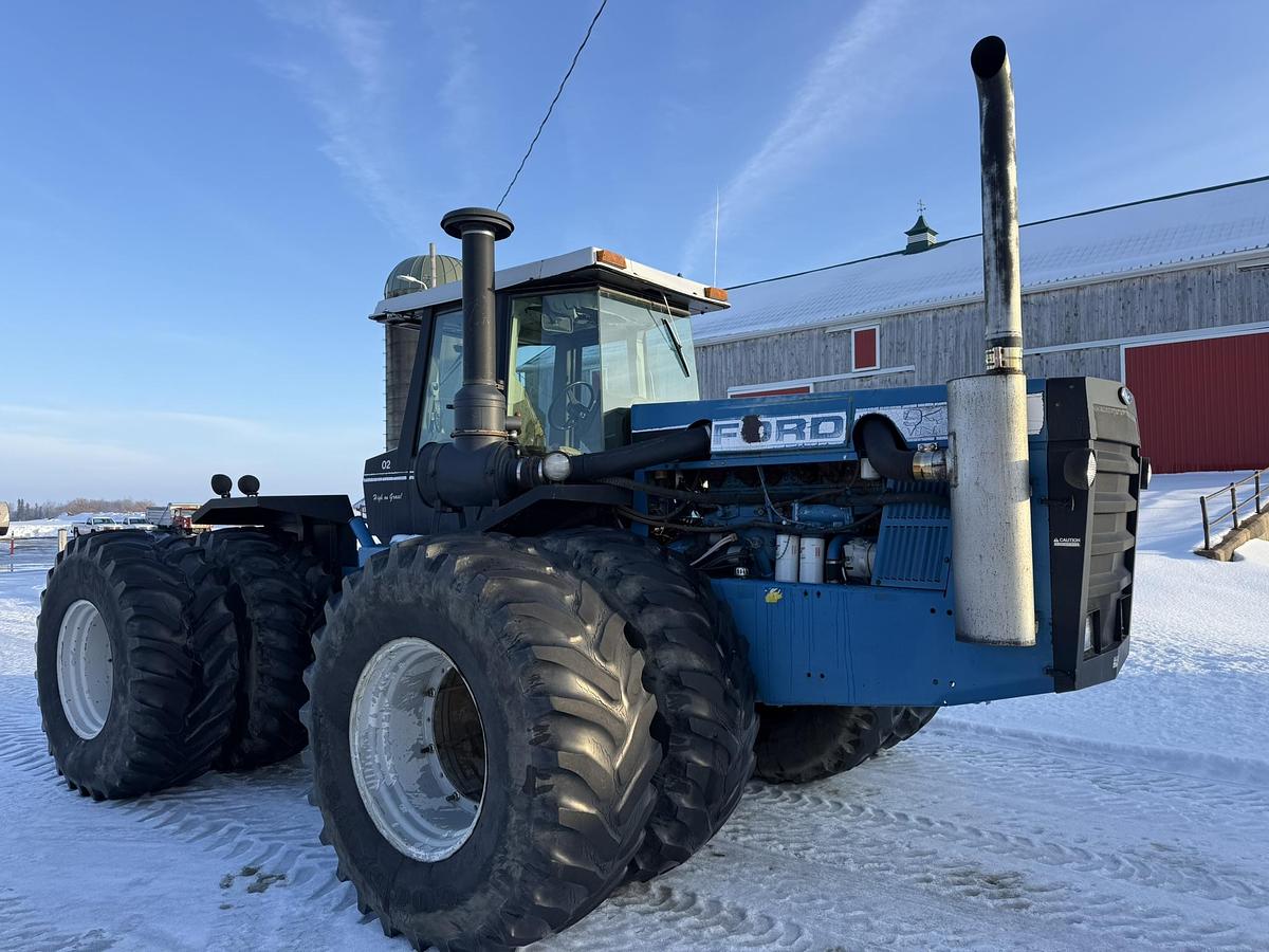 Used 1989 Ford Versatile 946 Articulating 4wd, Cummins, 4 Remotes