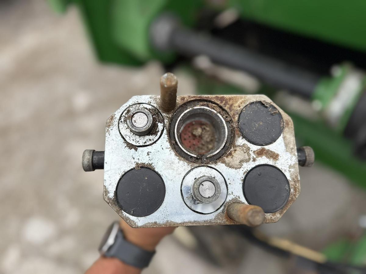 Used 2011 John Deere 608C Stalkmaster, Hyd. Deck Plate, HHS, Field Ready