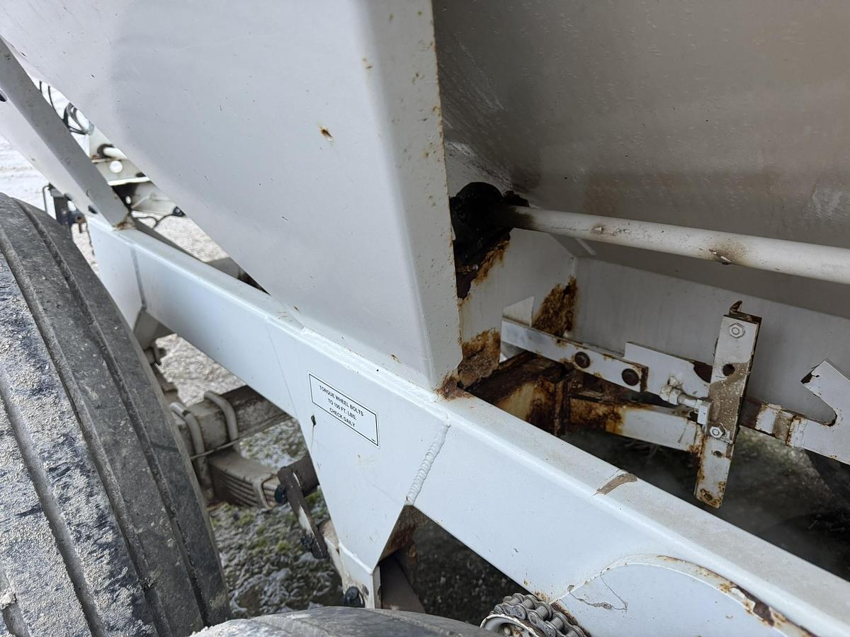 Used Willmar Super 800