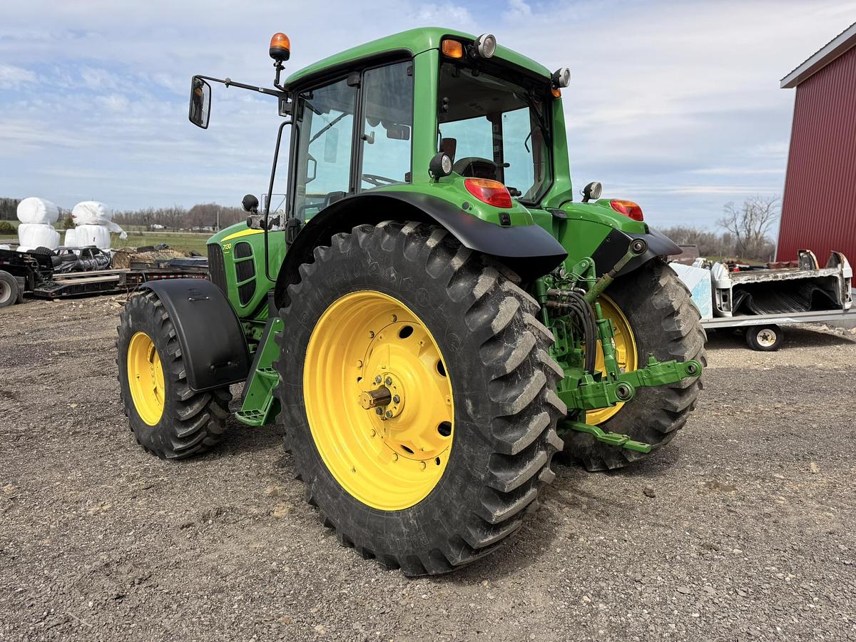 Used 2008 John Deere 7130