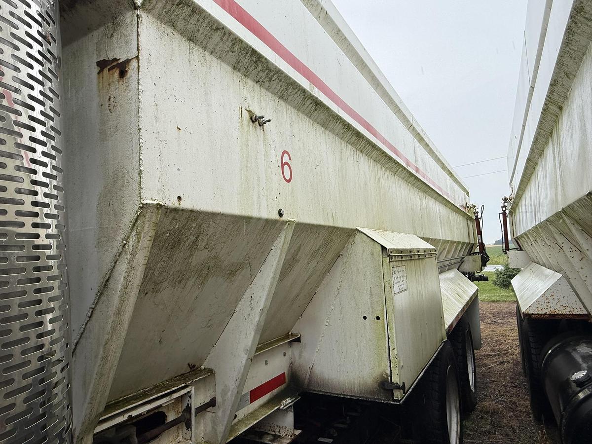 Used Freightliner Cat 350, 8LL Alliston Machinery Box