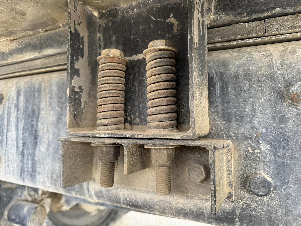 Used 1988 Western Star Stainless 3000 Gallon Water Truck, 400 Cummins, Eaton 15 SPD