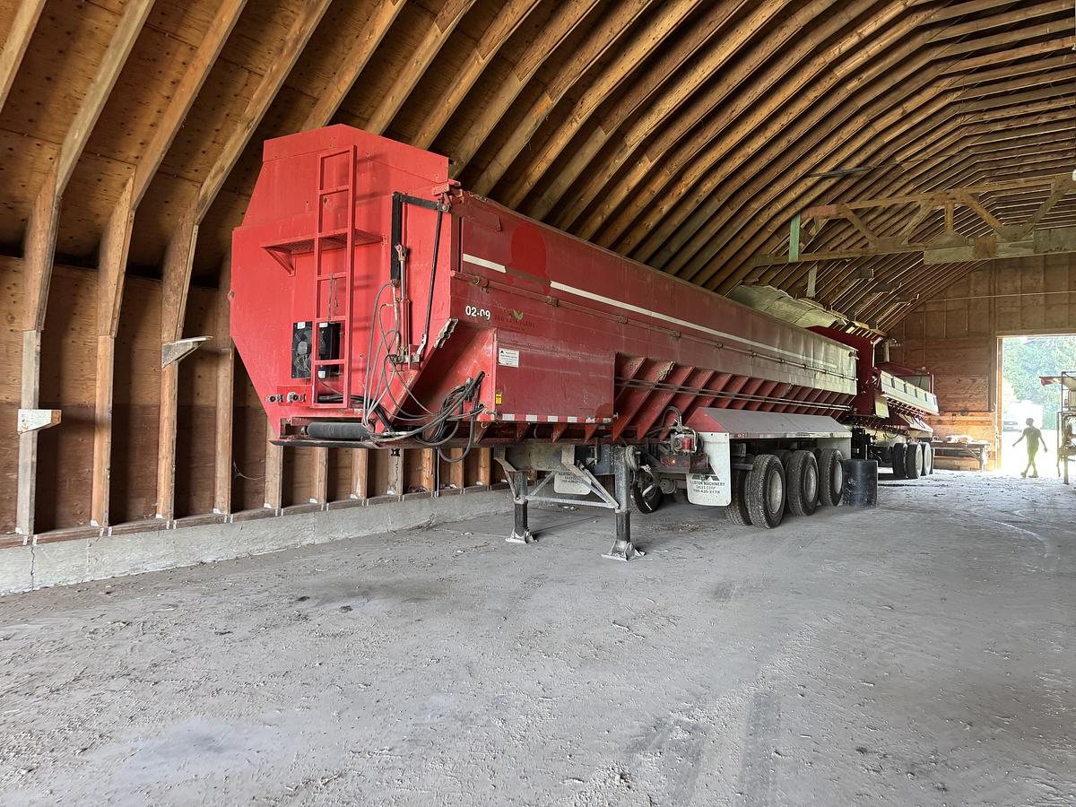 Used 2010 Alliston Machinery 40' Live Bottom Produce Bulk Trailer