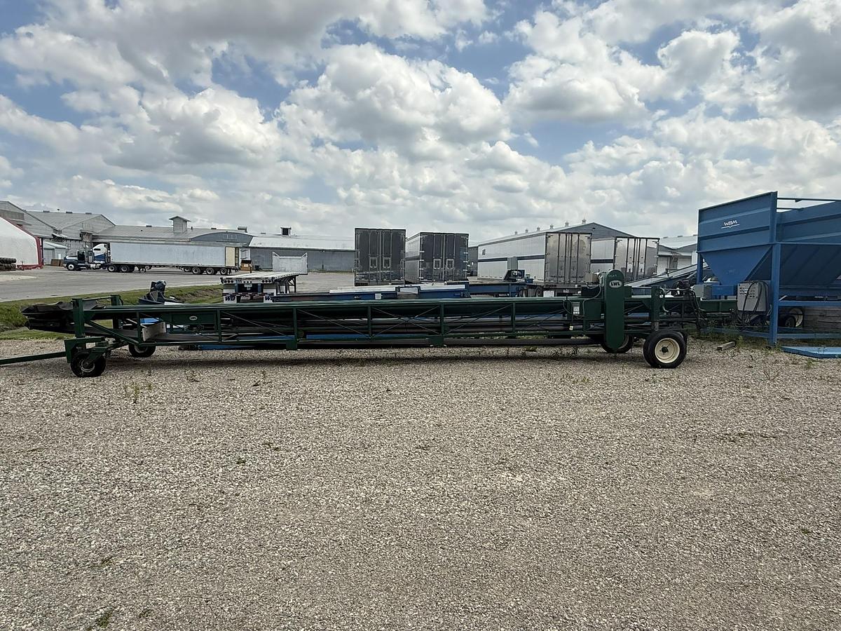 Used LWL  60' Telescopic Conveyor, 30" Belt, Single Phase