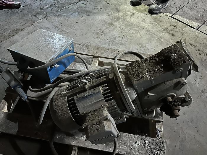 Used Alliston Machinery 150 CWt Hopper With Dirt Eliminator