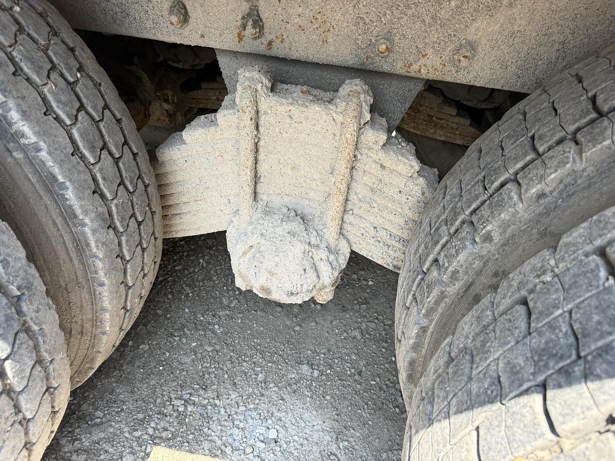 Used 1997 Mack Potato Bulk Box On Mack Truck