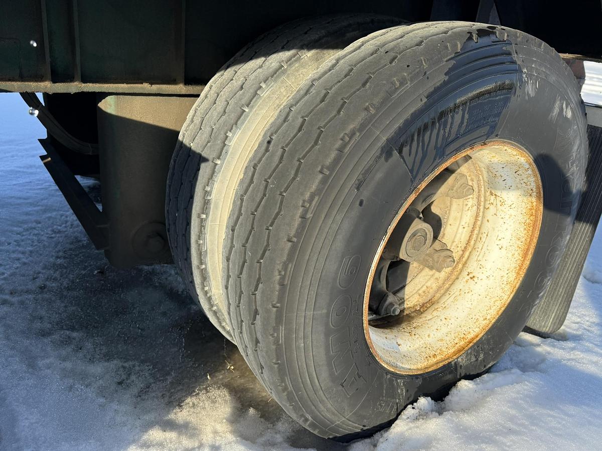 Used 1989 Fruehauf 48', 4 Axle Flat Deck Trailer